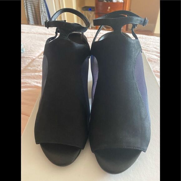 Black 'Aria' Mesh Leather Combo Heel Sandal - Picture 8 of 11